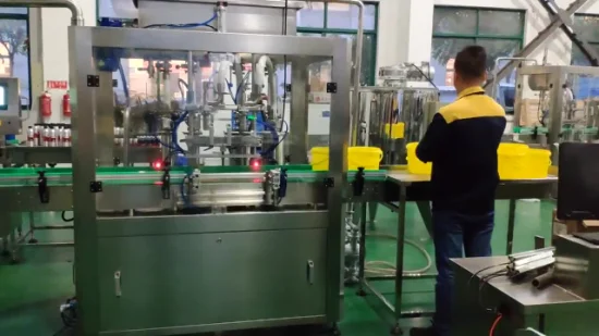 Linea di produzione completamente automatica di verniciatura, rivestimento e tappatura della maionese con tappatrice automatica